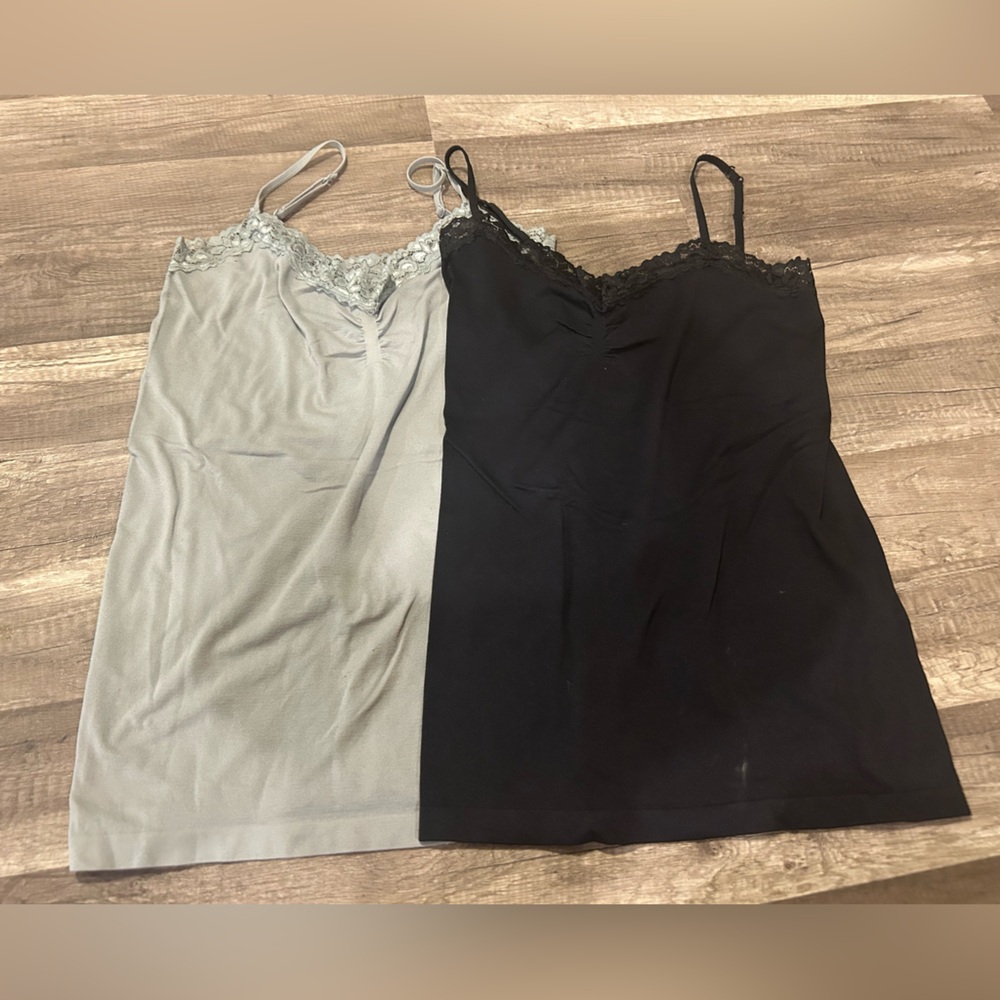 * 🤑💰🤑 3/$10.00 budle item 🤑💰🤑 Women’s Attention Cami tank Tops